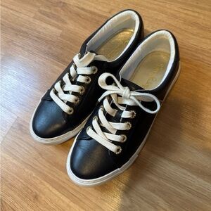 Lilly Pulitzer Lux Hallie Sneakers